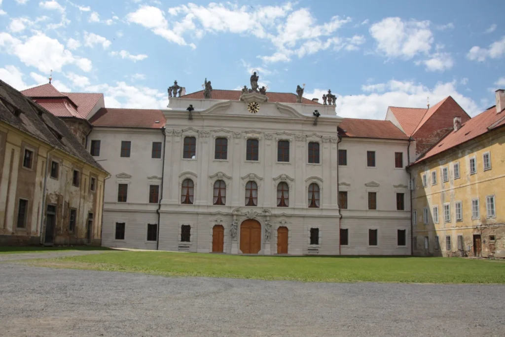 Klášter Kladruby
